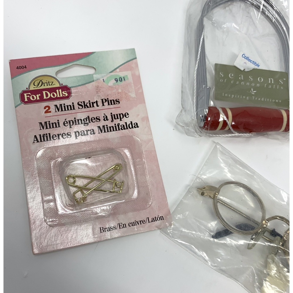 Lot of Collectible/Baby Doll Accessories: Hangers Glasses Comb Pins Kitchen Mini - Picture 2 of 7